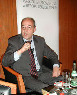 Ex-Senator Gregor Gysi