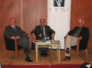 Huhn / Gysi / George auf dem Podium